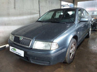SKODA OCTAVIA BERLINA (1U2)