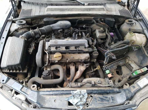  OPEL VECTRA B BERLINA 