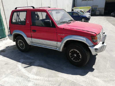 MITSUBISHI MONTERO (V20/V40)