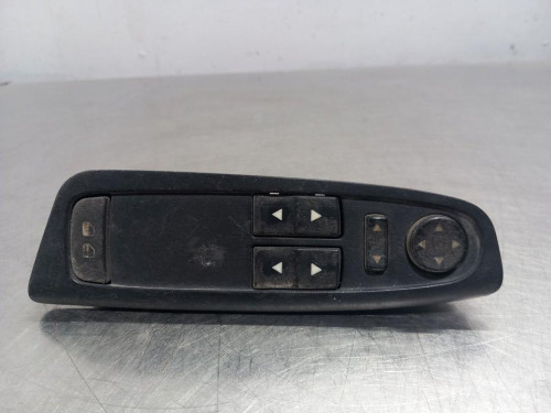  MANDO ELEVALUNAS DELANTERO IZQUIERDO FIAT STILO (192) 