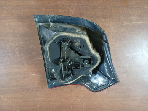 PILOTO TRASERO DERECHO Toyota COROLLA (E12) 