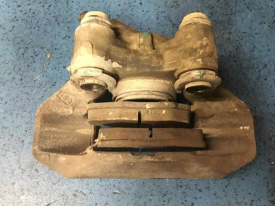PINZA DE FRENO DELANTERA IZQUIERDA