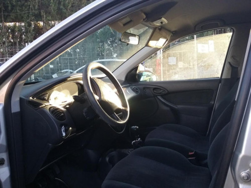  FORD FOCUS BERLINA (CAK) 