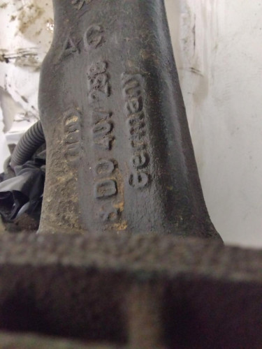 MANGUETA DELANTERA DERECHA Volkswagen PASSAT BERLINA (3B2) 