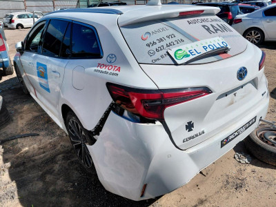 TOYOTA COROLLA TOURING SPORTS (E21)