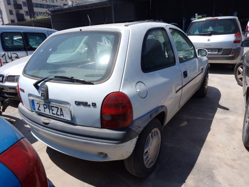 OPEL CORSA B — vehículo donante para recambios 