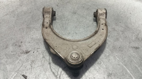 BRAZO SUSPENSION SUPERIOR DELANTERO DERECHO used