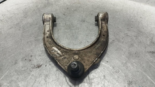 BRAZO SUSPENSION SUPERIOR DELANTERO DERECHO used