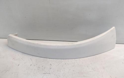 MOLDURA BAJO FARO IZQUIERDO Peugeot BOXER (330/333) FURGÓN ACRISTALADO BAT.3000MM 