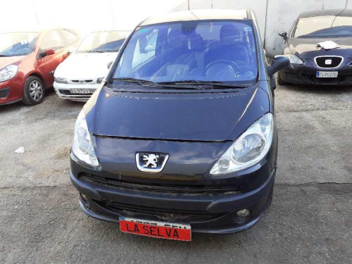 PEUGEOT 1007 — vehículo donante para recambios 