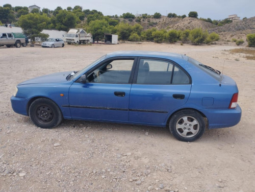 HYUNDAI ACCENT (LC) — vehículo donante para recambios 