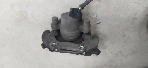 PINZA DE FRENO DELANTERA DERECHA Ford FOCUS BERLINA (CAP) 