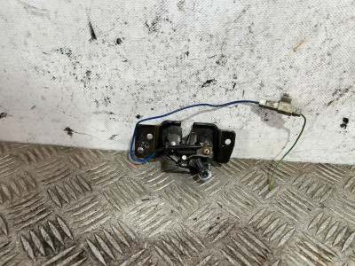 CERRADURA MALETERO / PORTON