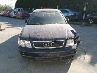AUDI A6 BERLINA (4B2)