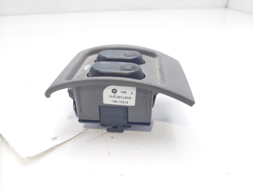 MANDO ELEVALUNAS TRASERO DERECHO CHRYSLER PT CRUISER 