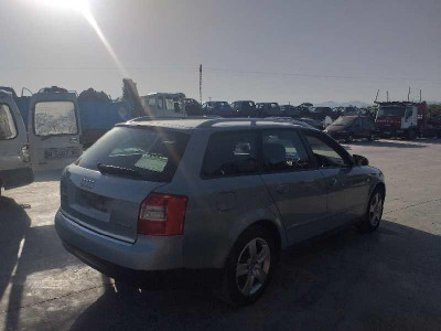 AUDI A4 AVANT (B5)