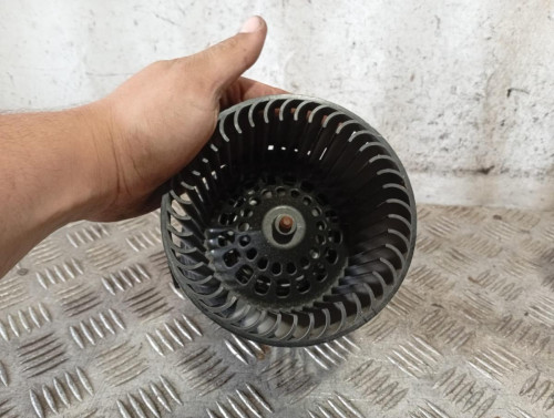 MOTOR CALEFACCION 