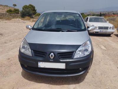 RENAULT SCENIC II (JM)
