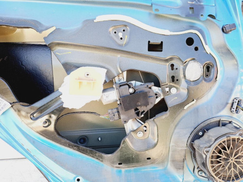 PUERTA TRASERA IZQUIERDA Peugeot 308 
