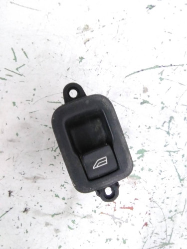  MANDO ELEVALUNAS TRASERO DERECHO Volvo S40 BERLINA 