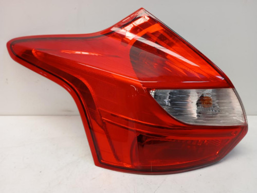 PILOTO TRASERO IZQUIERDO Ford FOCUS BERLINA (CB8) 
