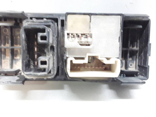 MANDO RETROVISOR Toyota AVENSIS BERLINA (T25) 