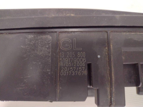  CAJA RELES / FUSIBLES Opel VECTRA C BERLINA 