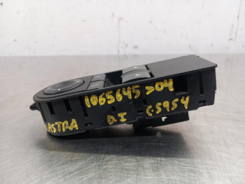  MANDO ELEVALUNAS DELANTERO IZQUIERDO Opel ASTRA H BERLINA 