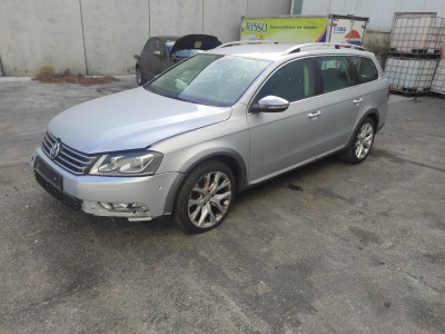 VOLKSWAGEN PASSAT ALLTRACK VARIANT (365)(12.2011)