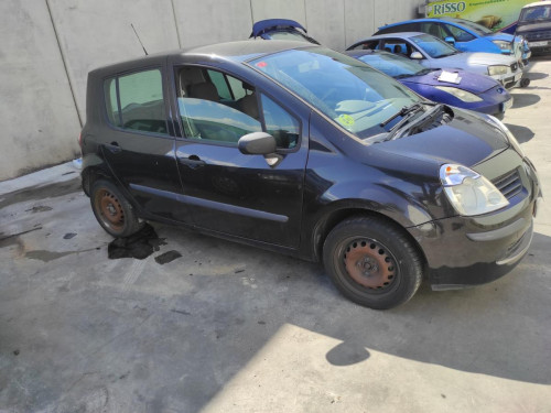 RENAULT MODUS I — vehículo donante para recambios 