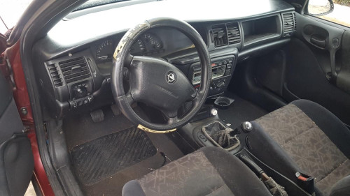 Opel Vectra B Berlina (1995->) — автомобиль-донор на запчасти 