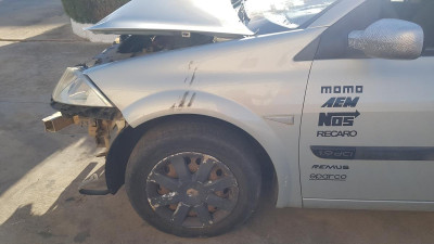 ALETA DELANTERA IZQUIERDA Renault Megane II Berlina 5P (10.2002->)