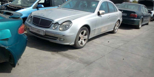  MERCEDES-BENZ CLASE E (BM 211) BERLINA 