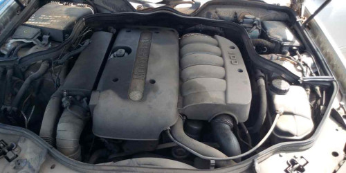  MERCEDES-BENZ CLASE E (BM 211) BERLINA 