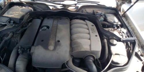  MERCEDES-BENZ CLASE E (BM 211) BERLINA 