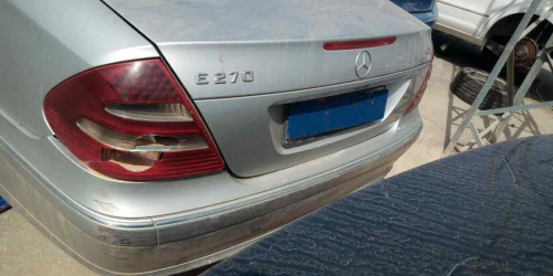  MERCEDES-BENZ CLASE E (BM 211) BERLINA 