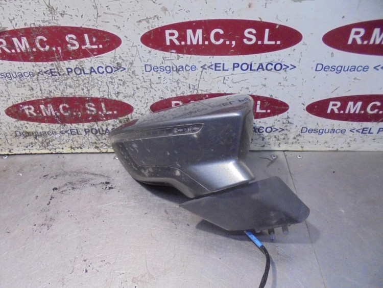 RETROVISOR DERECHO