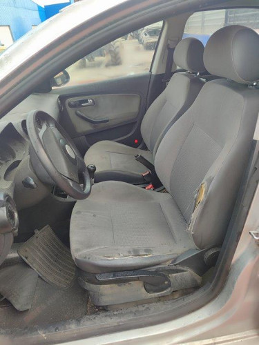  SEAT CORDOBA BERLINA (6L2) 