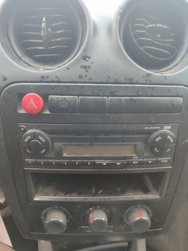  SEAT CORDOBA BERLINA (6L2) 