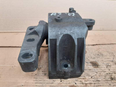 SOPORTE MOTOR DERECHO