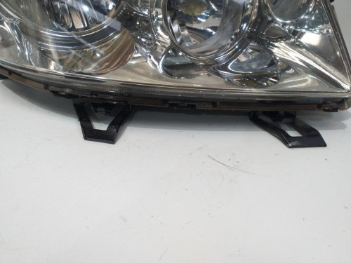  FARO DERECHO TOYOTA COROLLA VERSO (R1) 