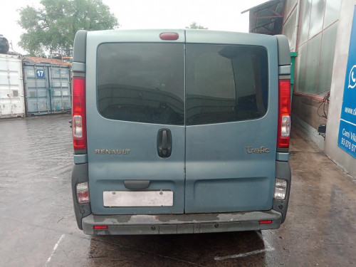  RENAULT TRAFIC II COMBI 