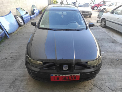SEAT LEON (1M1)