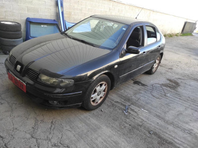 SEAT LEON (1M1)