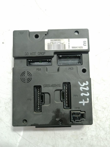  CAJA RELES / FUSIBLES CHEVROLET EPICA 