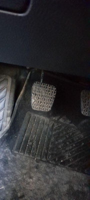 PEDAL EMBRAGUE