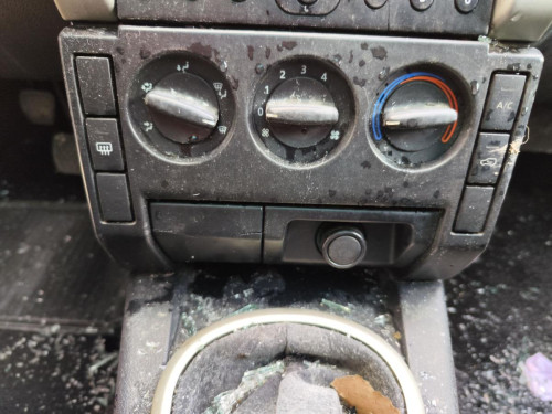 MANDO CALEFACCION / AIRE ACONDICIONADO б/у