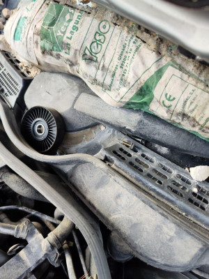 BRAZO LIMPIA DELANTERO DERECHO