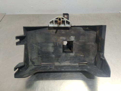  SOPORTE BATERIA LAND ROVER FREELANDER (LN) 