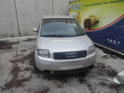 AUDI A2 (8Z)